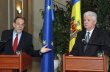 Javier Solana �l �ndeamn� pe ex-pre�edintele moldovean Vladimir Voronin s� fie cooperant