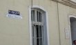 Oradea. Laszlo Tokes a montat ilegal pl�cu�e cu numele str�zilor �n limba maghiar� 