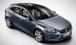 Noul Volvo V40, "sc�pat" pe Internet �nainte de lansarea de la Salonul Auto de la Geneva