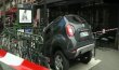 Dusterul "parcat" pe sc�rile metroului. Suspiciuni de reclam� mascat�  
